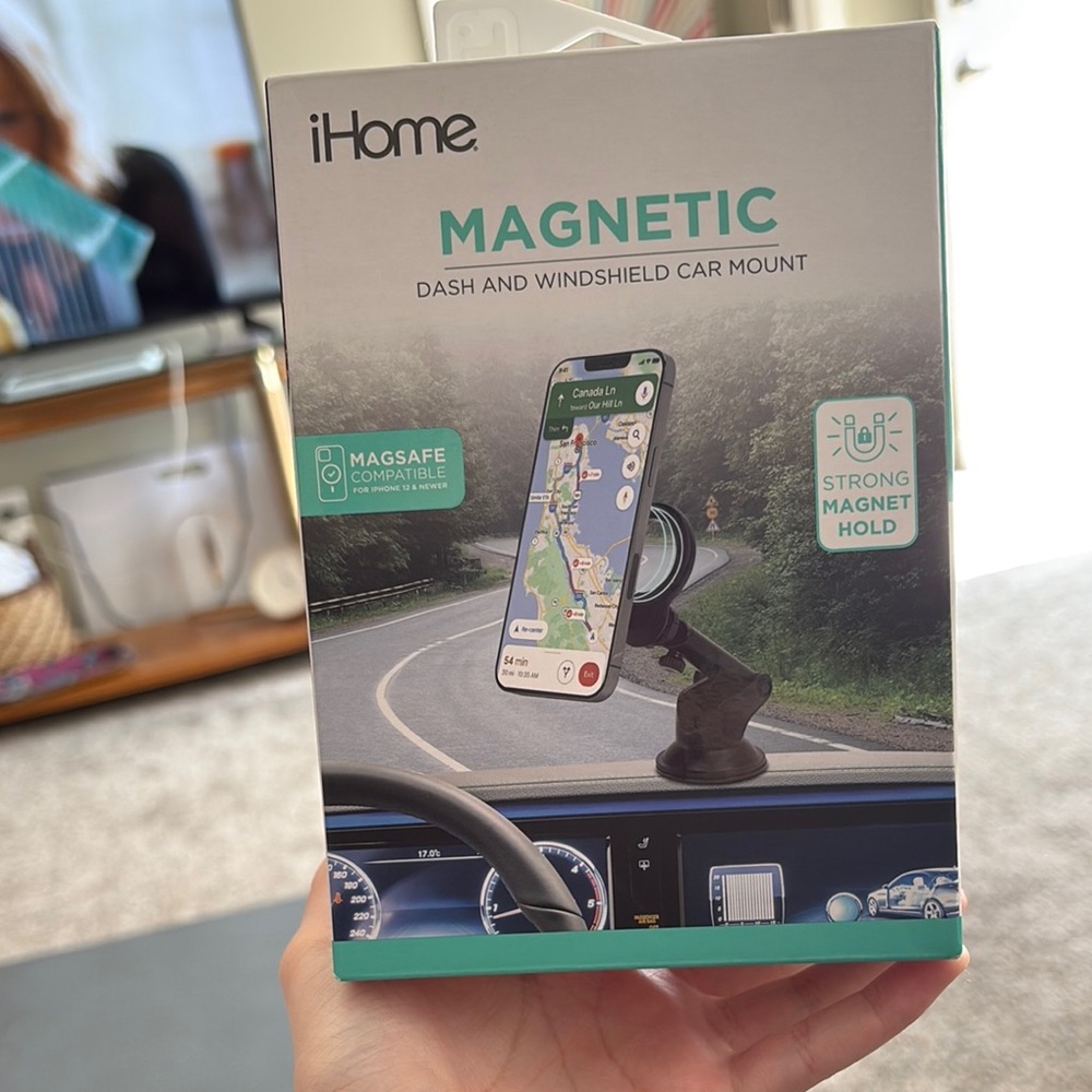 iHome Magnetic Car Mount